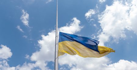 Найбільший прапор України знімуть для проведення поточного ремонту флагштока, - КМДА