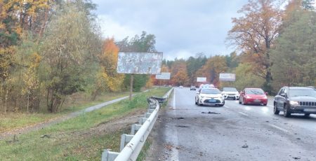 В області уламки БпЛА впали на трасу Київ-Ірпінь, рух ускладнено