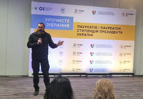 Гімназист з Броварів одержав президентську стипендію за наукові досягнення