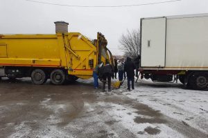 У столиці Держпродспоживслужба знищила 8,4 тонни гранат через перевищення пестицидів