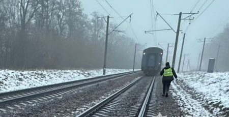 На Фастовщині пасажирський потяг на смерть збив чоловіка