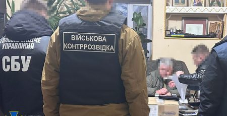 СБУ затримала головного психіатра ЗСУ, який за час повномасштабної війни розбагатів на понад 1 млн доларів США