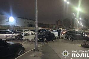 У Києві п’яний водій спричинив масштабну ДТП під час комендантської години 