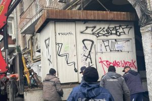 “Київблагоустрій” показав найзанедбаніші демонтовані кіоски (фото) “Київблагоустрій” показав найзанедбаніші демонтовані кіоски (фото)