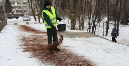 Бучанська міськрада оголосила тендер на закупівлю протиожеледної суміші на 2 млн гривень