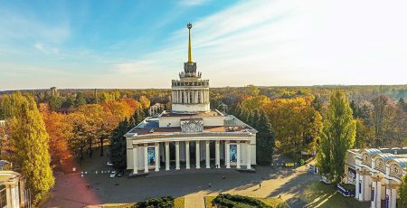 У шостому павільйоні “Експоцентру” замінять вікна