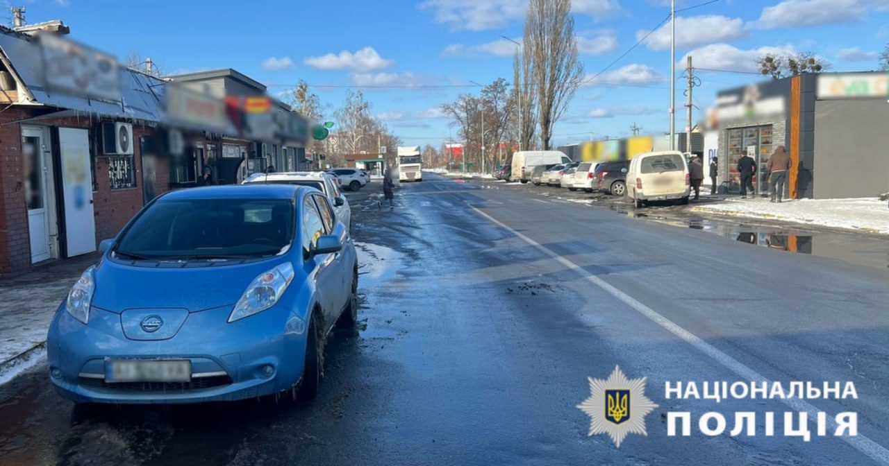 Поліція Київщини розслідує наїзд на дівчинку, яка переходила дорогу по пішохідному переходу