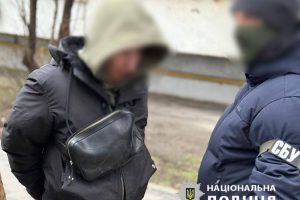 У Києві затримали росіянку, яка за 12 тисяч доларів переправляла ухилянтів до ЄС