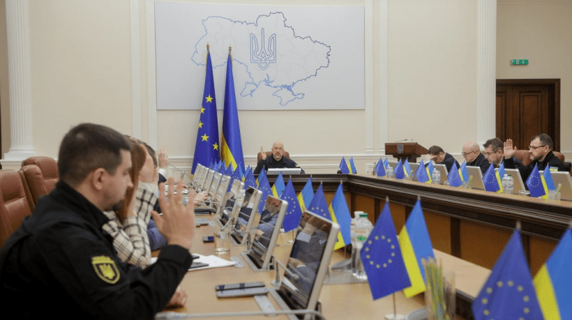 Кабмін виділив півмільярда гривень на укриття у школах та військових ліцеях