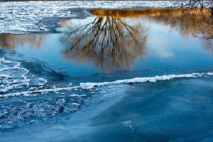 На Київщині можливі різкі коливання рівнів води на Верхньому Дніпрі та Десні