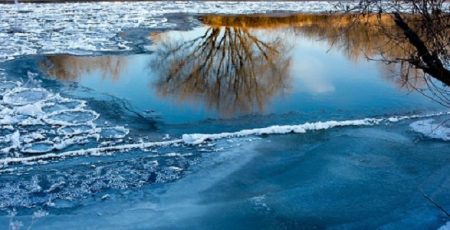 На Київщині можливі різкі коливання рівнів води на Верхньому Дніпрі та Десні