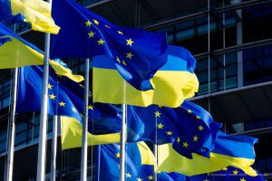 Європарламент закликав ЄС не полишати Україну наодинці з війною