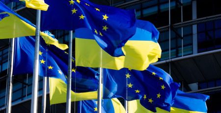 Європарламент закликав ЄС не полишати Україну наодинці з війною