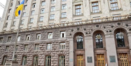 «Марш за Київ» вимагає від мера Віталія Кличка звільнити та позбавити мандатів всіх фігурантів розслідування Bihus.Info — заява