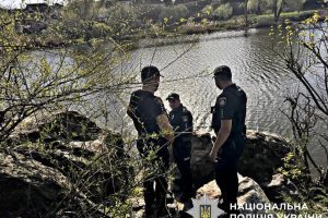 У місті Біла Церква на річці Рось втопилась неповнолітня дівчина У місті Біла Церква на річці Рось втопилась неповнолітня дівчина