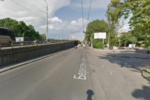 У Києві до кінця тижня обмежуватимуть рух транспорту на Берестейському проспекті (схема) У Києві до кінця тижня обмежуватимуть рух транспорту на Берестейському проспекті (схема)