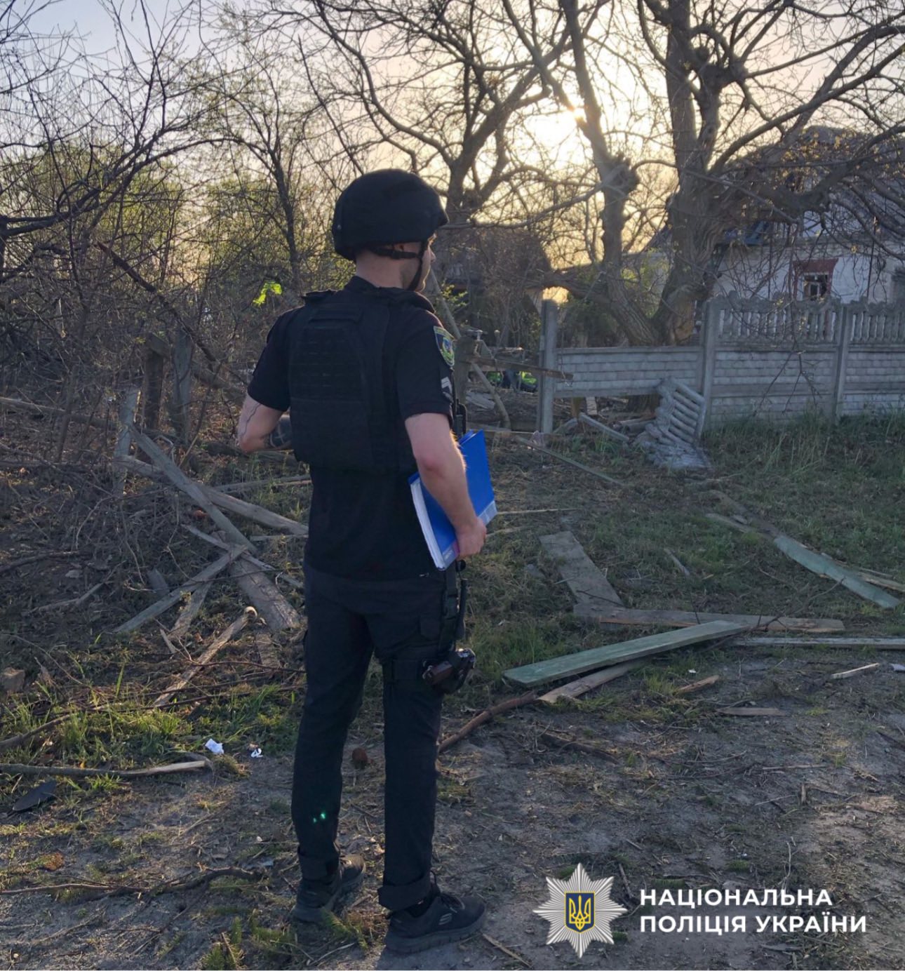 У Бучанському районі внаслідок ворожої атаки БпЛА пошкоджені будинки та автівки