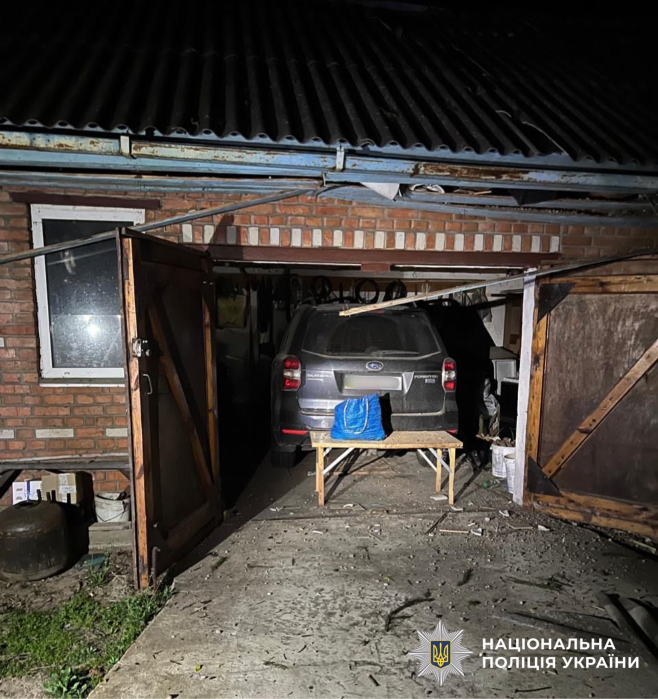 У Бучанському районі внаслідок ворожої атаки БпЛА пошкоджені будинки та автівки У Бучанському районі внаслідок ворожої атаки БпЛА пошкоджені будинки та автівки