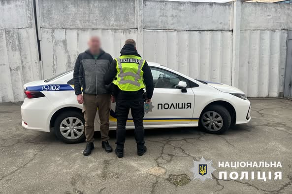 У Києві перед судом постане чоловік, який побив інспектора з паркування