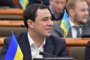 Торік офіційний дохід сімʼї Володимира Прокопіва зріс майже вдвічі Торік офіційний дохід сімʼї Володимира Прокопіва зріс майже вдвічі