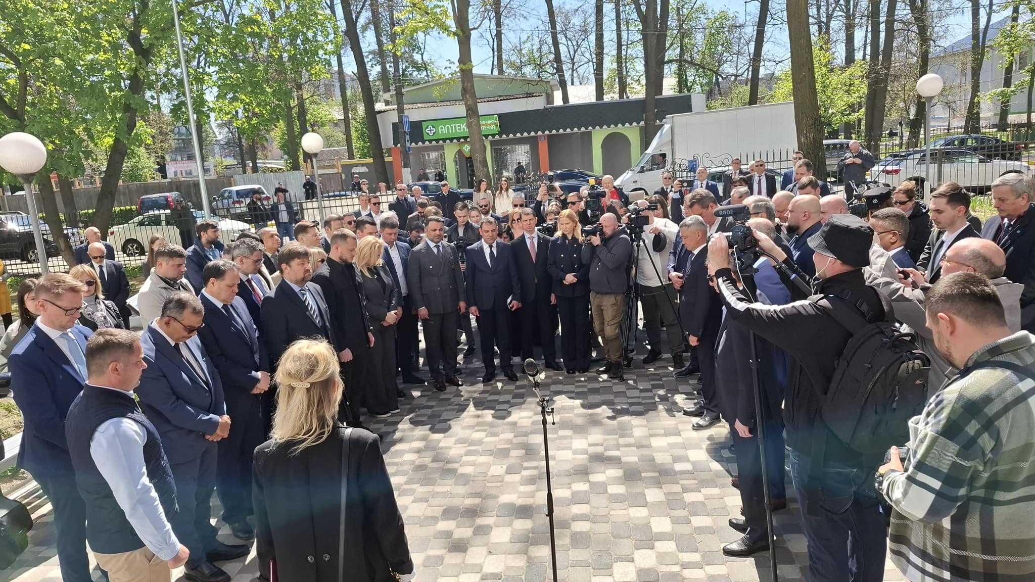 Нардеп від Київщини Горобець розповів виборцям про відкриття відремонтованої Ірпінської поліклініки