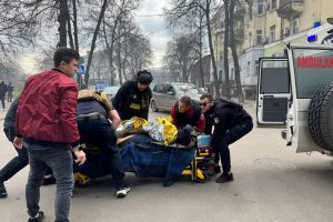 Суми: після російської атаки у медичних закладах лікуються 38 людей, серед них дев’ятеро дітей Суми: після російської атаки у медичних закладах лікуються 38 людей, серед них дев’ятеро дітей