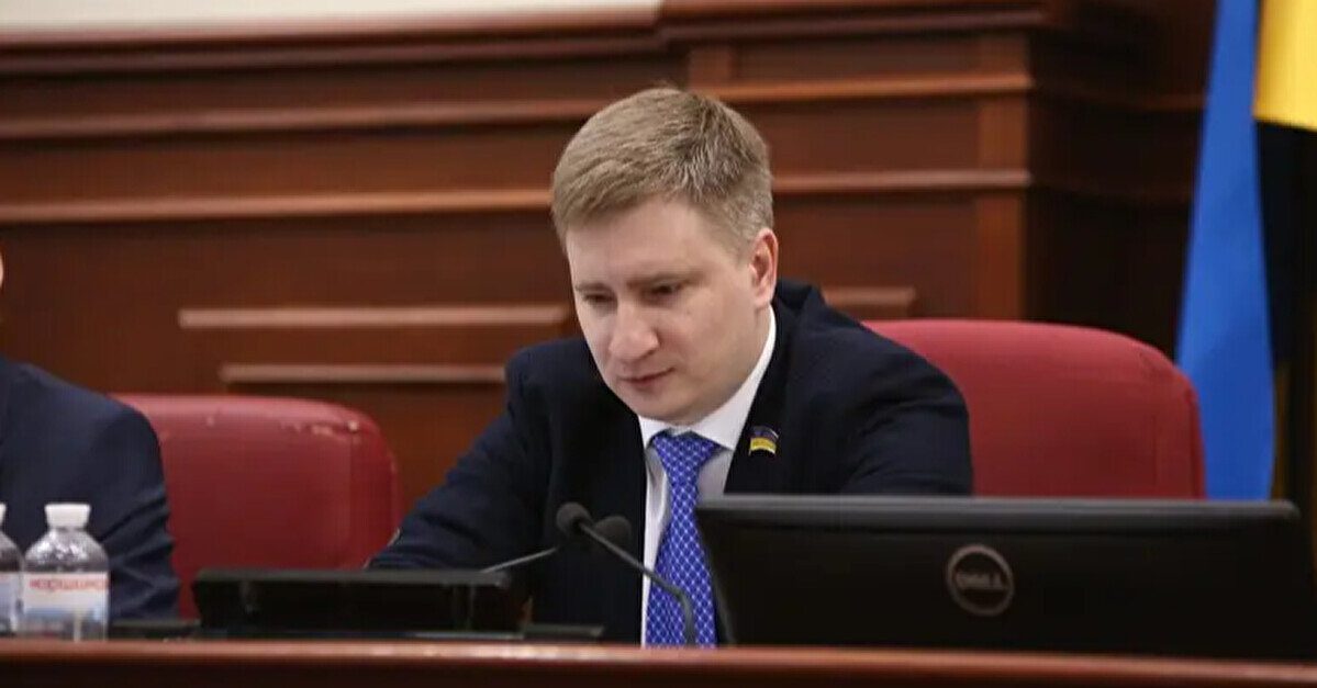 Бондаренко через земельний скандал пішов з посади секретаря Київради