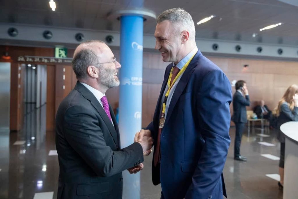 Кличко пояснив, що він робить у Валенсії