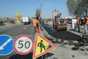 Від сьогодні до 5 травня рух транспорту вулицею Мрії буде частково обмежено (схема)