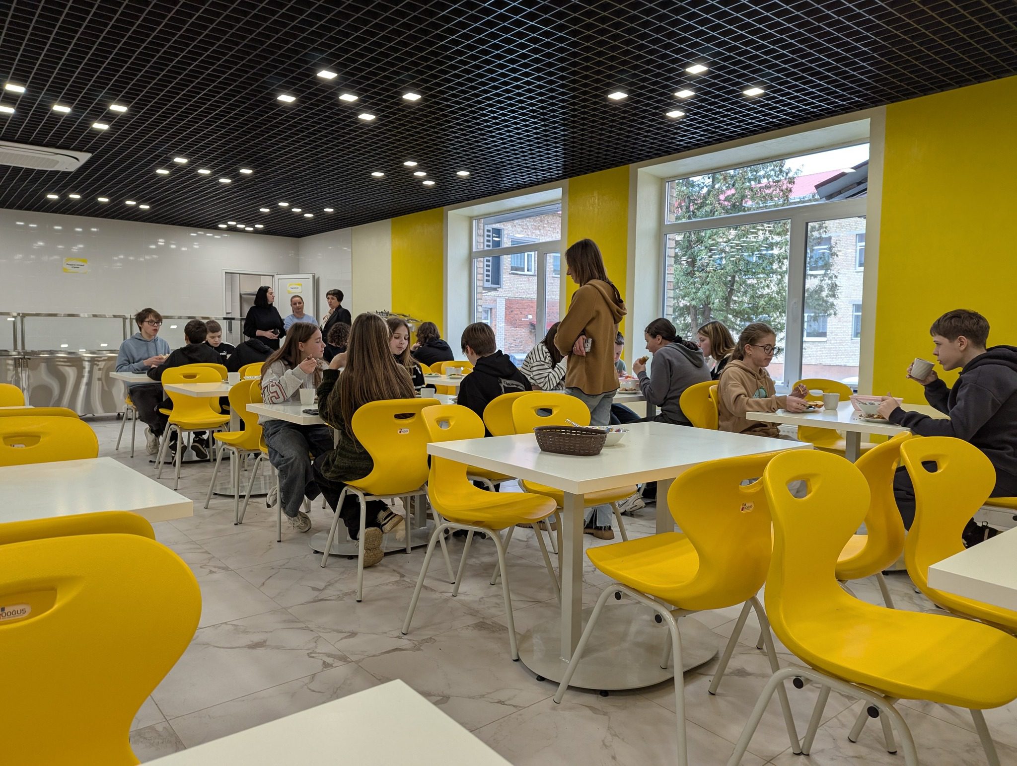 У Білогородському академічному ліцеї №2 відкрили нову опорну кухню