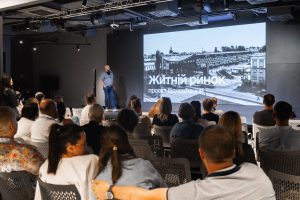 У Києві представили оновлений архітектурний проєкт Житнього ринку У Києві представили оновлений архітектурний проєкт Житнього ринку