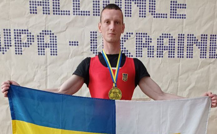 Рятувальник з Києва став рекордсменом Європи з паверліфтингу (відео)