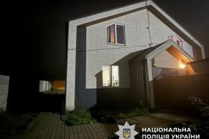 Удар ворожих БпЛА по Київщині: пошкоджені будинки та господарські приміщення у трьох районах Удар ворожих БпЛА по Київщині: пошкоджені будинки та господарські приміщення у трьох районах