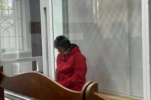 Підозрювану в нападі на Стерненка рішенням суду арештували до 29 червня Підозрювану в нападі на Стерненка рішенням суду арештували до 29 червня