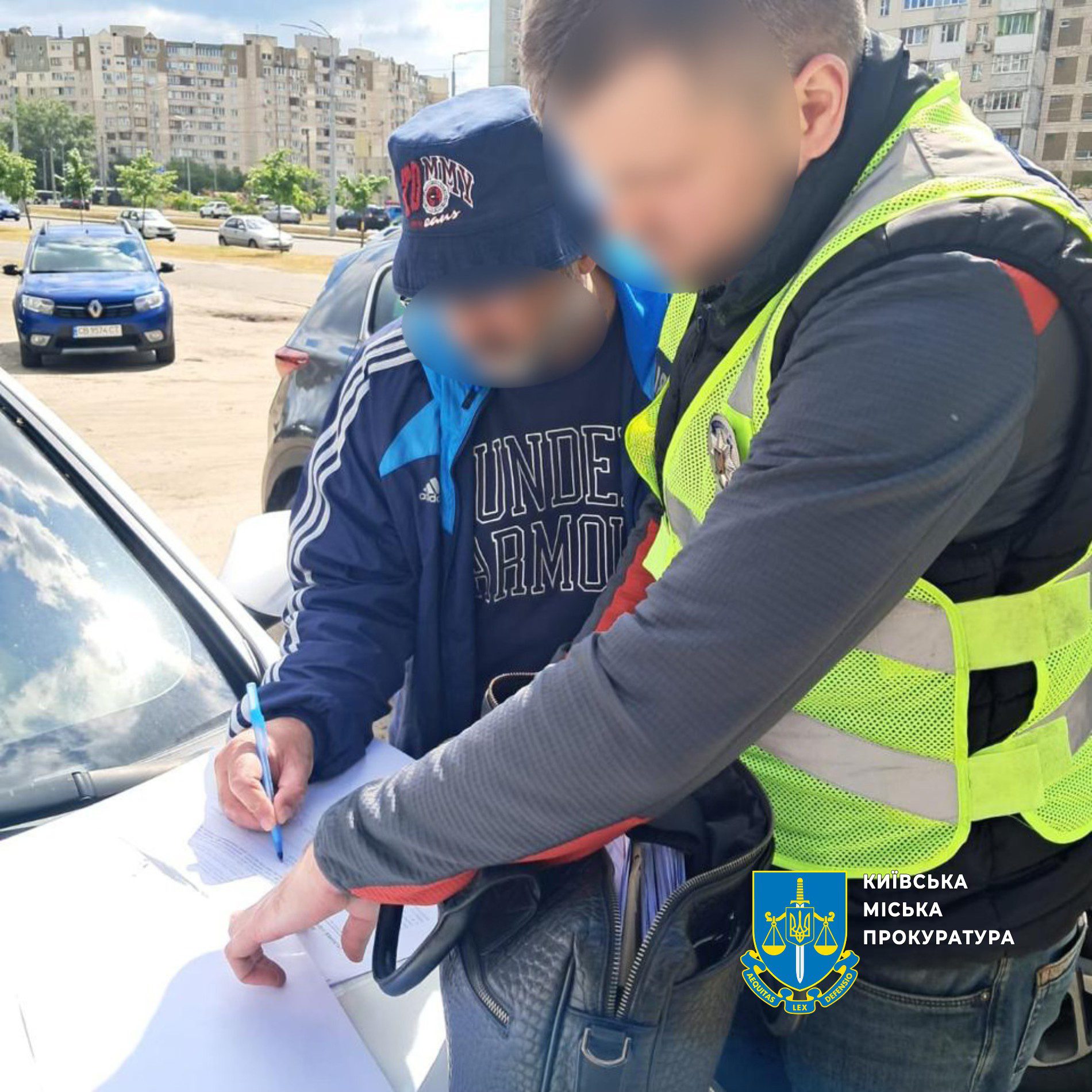 У Києві викрили групу осіб, які заволоділи чотирма квартирами вартістю 6,3 млн гривень