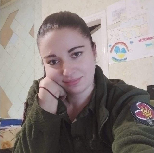 Три військовослужбовиці 100 ОМБР - номінантки на "Жінку року"