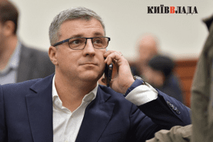 За рік зарплата заступника голови КМДА Валентина Мондриївського зросла майже у 2,8 рази За рік зарплата заступника голови КМДА Валентина Мондриївського зросла майже у 2,8 рази