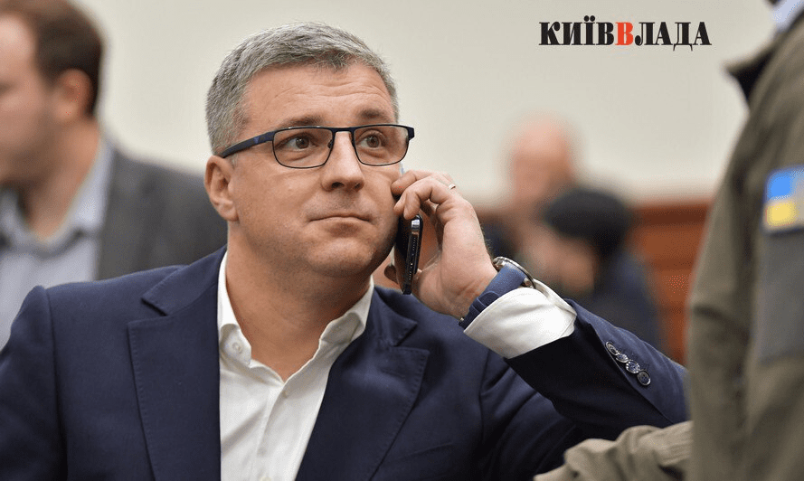 За рік зарплата заступника голови КМДА Валентина Мондриївського зросла майже у 2,8 рази