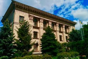 Колишній офіс Києво-Святошинської РДА відремонтують за 34 млн гривень Колишній офіс Києво-Святошинської РДА відремонтують за 34 млн гривень
