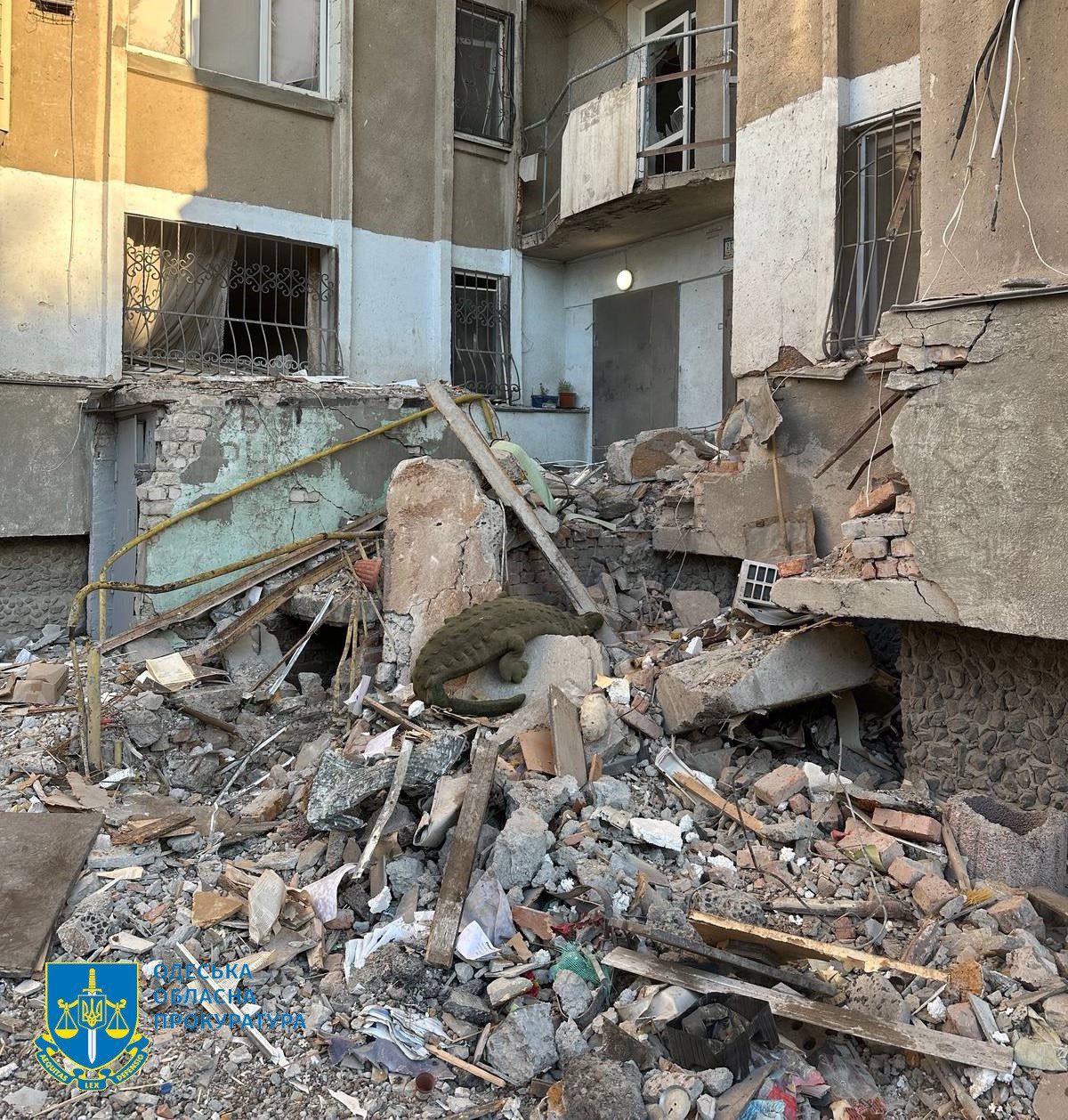 Унаслідок атаки БпЛА в Одесі двоє людей загинули, щонайменше 15 постраждали