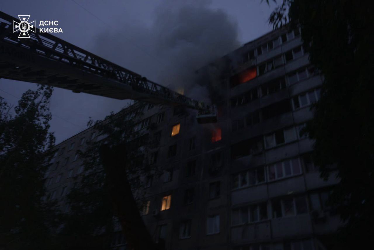 У Києві внаслідок нічної атаки дві людини загинули, серед постраждалих 4 дитини