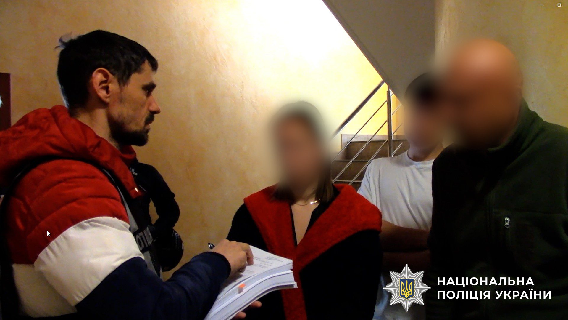 Поліція “накрила” транскордонну мережу сексексплуатації з центром у Києві
