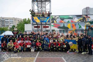 Столичні надзвичайники посіли 1 місце у Чемпіонаті України “Найсильніший пожежний-рятувальник Київ-2025” (фото) Столичні надзвичайники посіли 1 місце у Чемпіонаті України "Найсильніший пожежний-рятувальник Київ-2025" (фото)