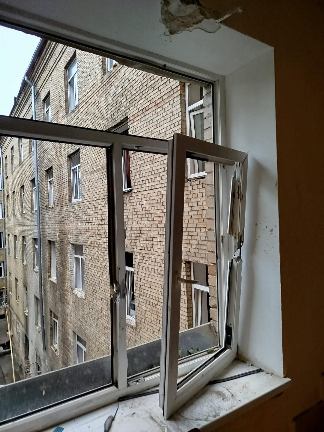 У Києві внаслідок нічної атаки БпЛА пошкоджено гуртожитки КНУ Тараса Шевченка