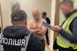 Квартирні аферисти у Києві заволоділи нерухомістю на 6 мільйонів та ризикують “сісти” на 12 років Квартирні аферисти у Києві заволоділи нерухомістю на 6 мільйонів та ризикують “сісти” на 12 років