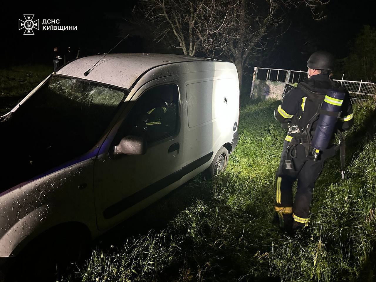 Комбінована атака на Київщину: госпіталізовано трьох поранених, уламки впали у 5 районах