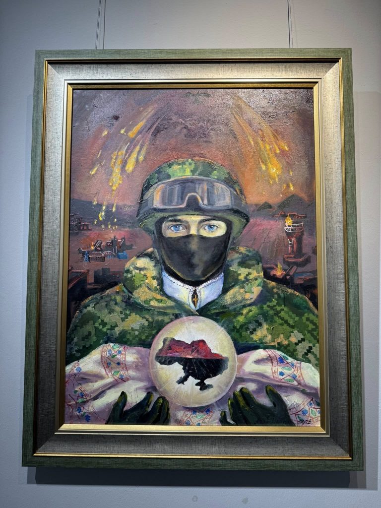 “Жити будемо ми”: у Києві відкрили виставку, присвячену національній єдності і силі пам’яті