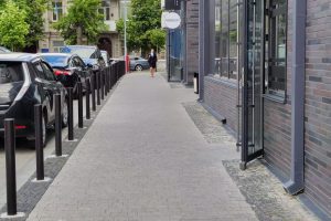 У Києві встановили понад 3 тисячі антипаркувальних стовпчиків, але майже половину вже пошкодили або вкрали У Києві встановили понад 3 тисячі антипаркувальних стовпчиків, але майже половину вже пошкодили або вкрали