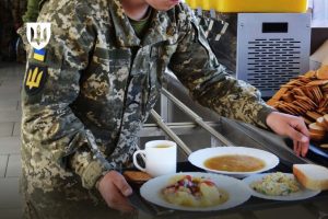 Міноборони виділяє 22,5 млрд гривень на піврічне харчування ЗСУ Міноборони виділяє 22,5 млрд гривень на піврічне харчування ЗСУ