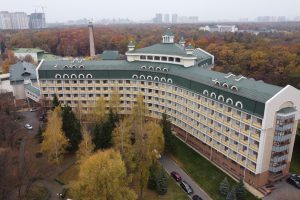 У лікарню ДУС “Феофанія” за 5,1 млн гривень куплять 30 нових медичних візків У лікарню ДУС “Феофанія” за 5,1 млн гривень куплять 30 нових медичних візків